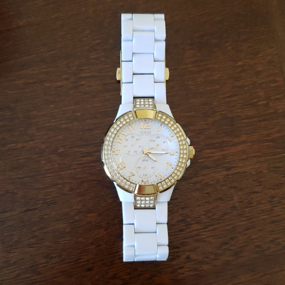 Guess Watch - Picture 2 of 4